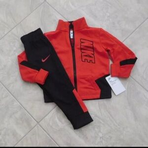 NIKE KIDS BOYS SWEATSUIT TRACKSUIT FULL ZIP JACKET PANTS SIZE 4 /Xs RED BLACK